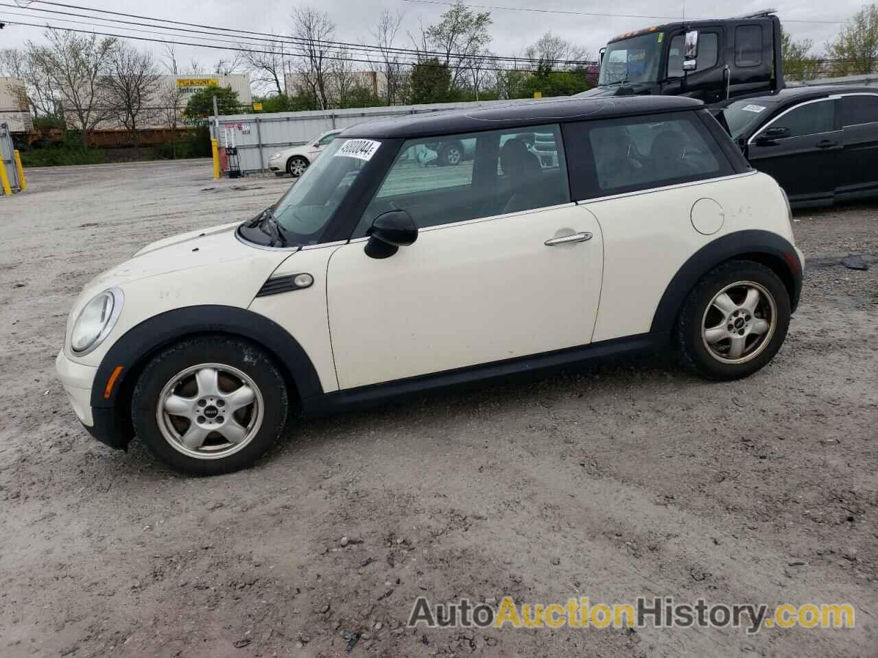 MINI COOPER, WMWMF3C58ATZ25986