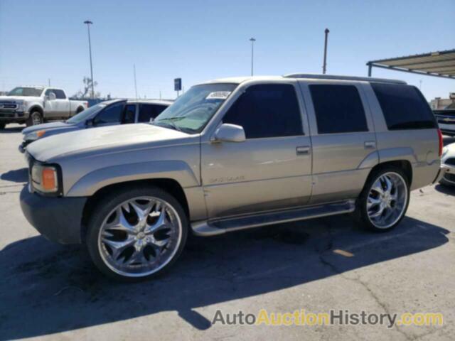 CADILLAC ESCALADE, 1GYEK13R6YR165889