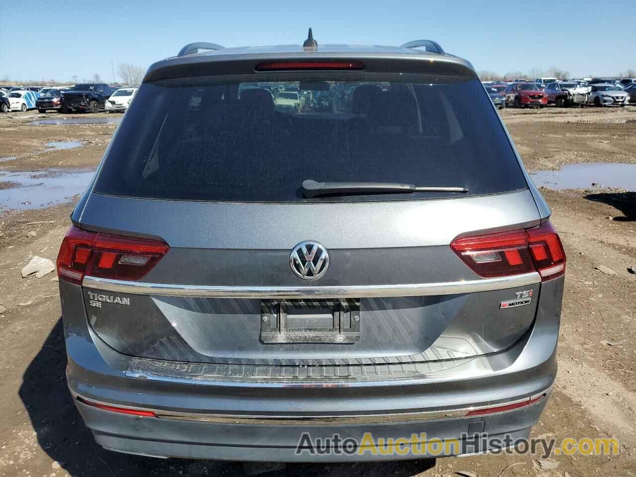 VOLKSWAGEN TIGUAN SE, 3VV2B7AX4JM048446