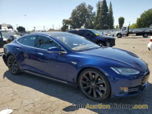 TESLA MODEL S, 5YJSA1E26GF125134