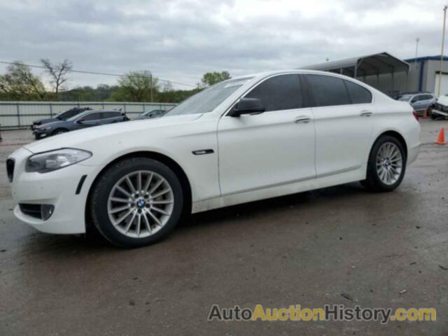 BMW 5 SERIES I, WBAFR7C5XCC812423