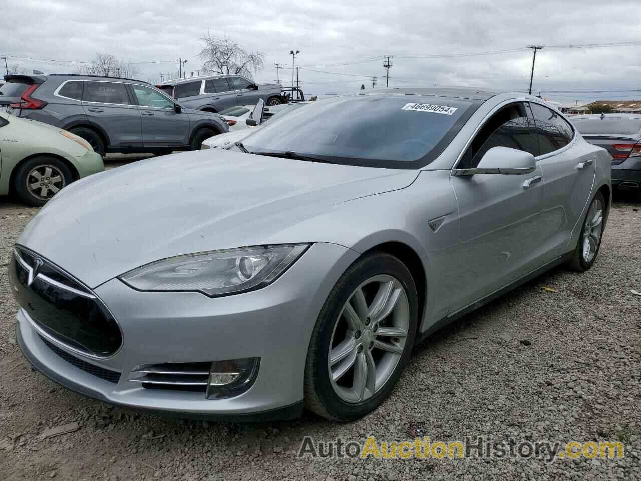 TESLA MODEL S, 5YJSA1AC3DFP11185