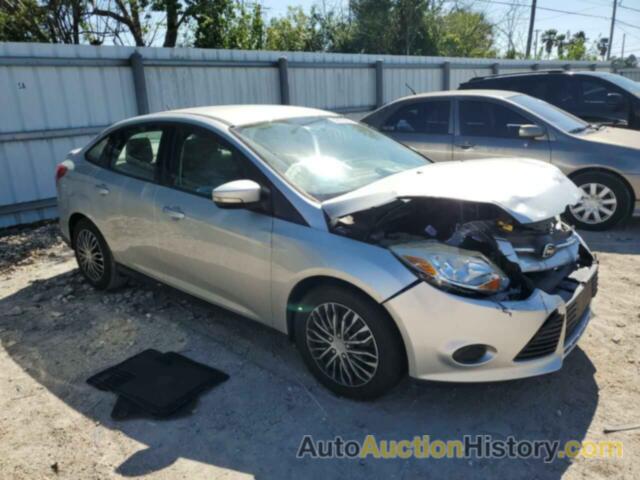 FORD FOCUS SE, 1FADP3F20DL353937