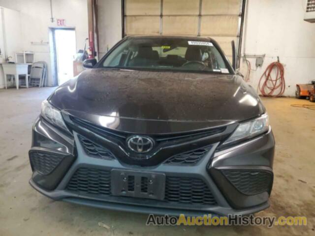 TOYOTA CAMRY SE, 4T1G11AK7NU631048