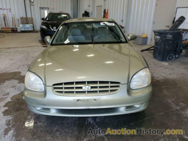 HYUNDAI SONATA BASE, KMHWF25V8XA052680