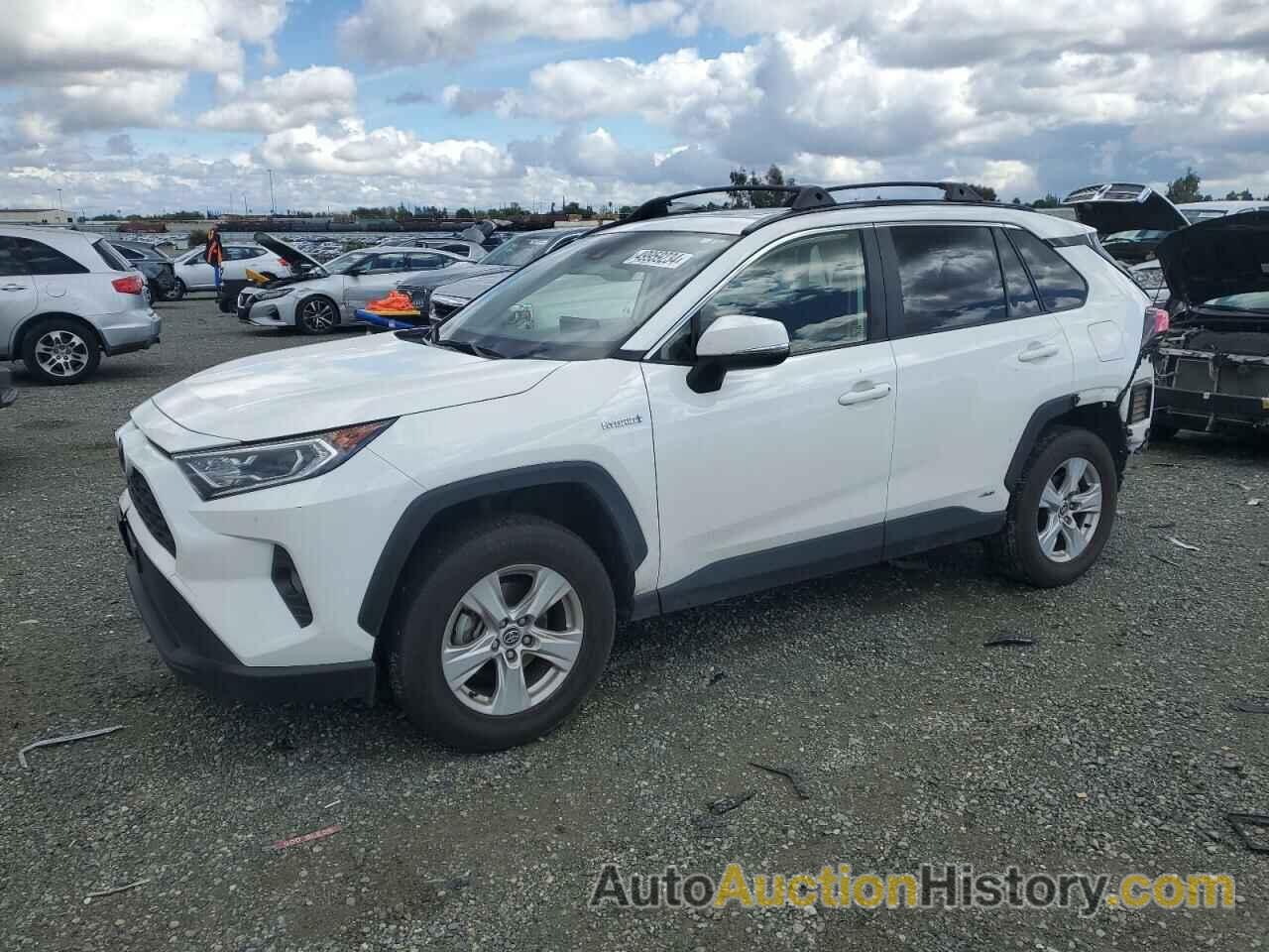 TOYOTA ALL OTHER XLE, JTMRWRFV3MD134657