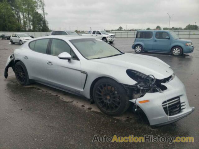 PORSCHE PANAMERA GTS, WP0AF2A73FL080654