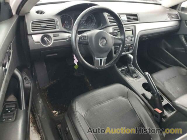 VOLKSWAGEN PASSAT S, 1VWAT7A33FC052854