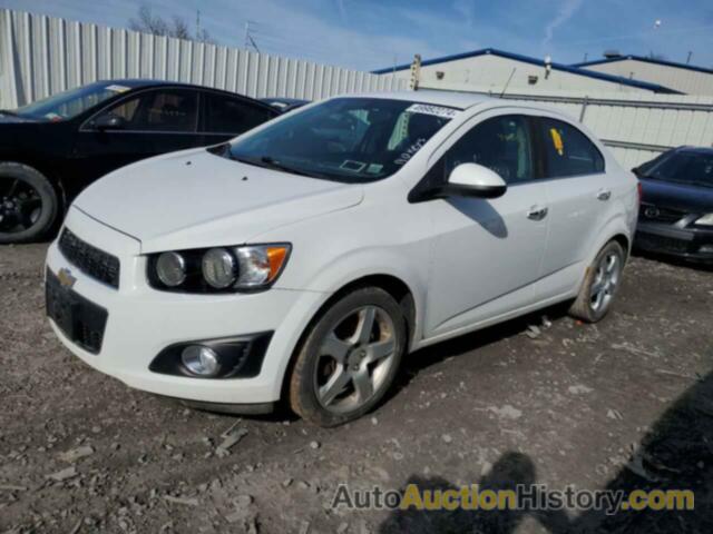 CHEVROLET SONIC LTZ, 1G1JE5SB8F4212611