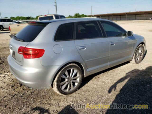 AUDI A3 PREMIUM, WAUBEAFM0DA008395