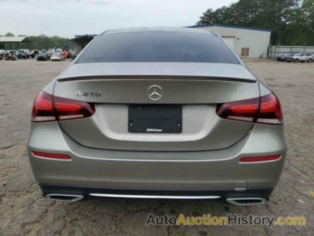 MERCEDES-BENZ A-CLASS 220, WDD3G4EB0KW017977