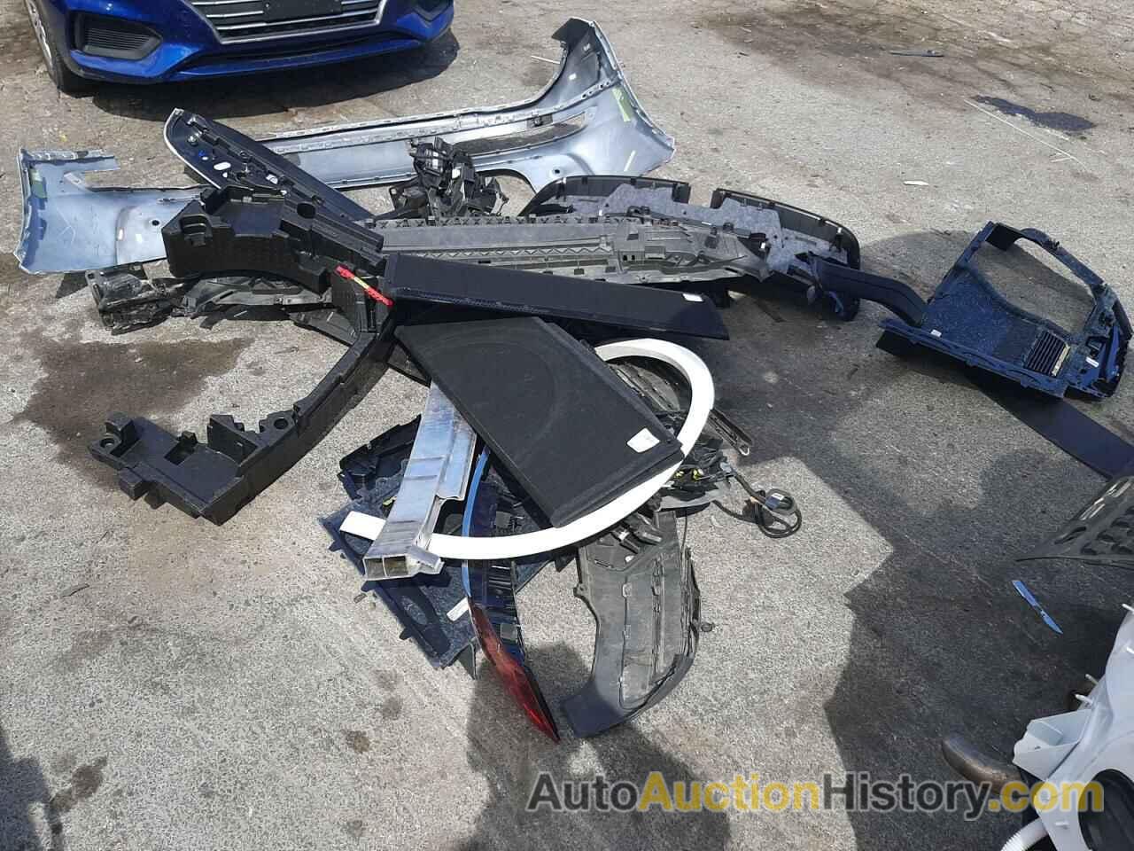 AUDI Q5 PREMIUM 40, WA1ABAFY6P2063890