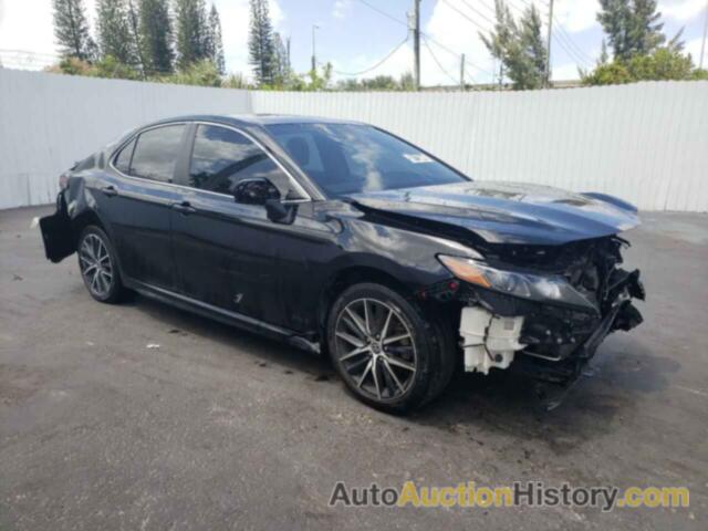 TOYOTA CAMRY SE, 4T1G11AK2MU562638