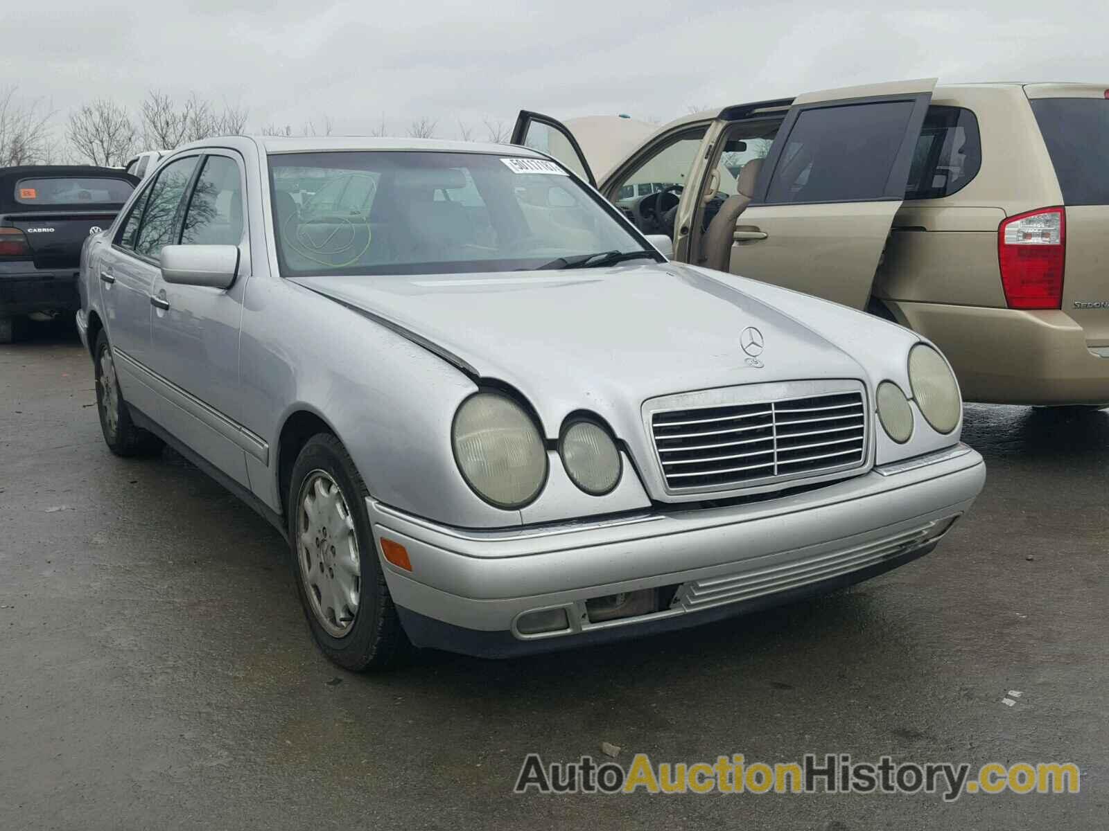 1998 MERCEDES-BENZ E 300TD, WDBJF25F7WA498291