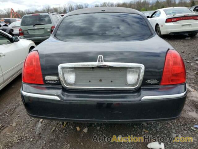 LINCOLN TOWNCAR EXECUTIVE, 2L1FL8JW1BX765738