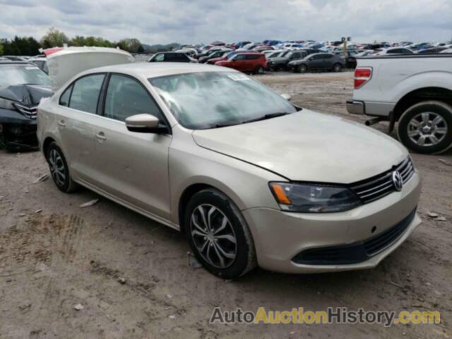 VOLKSWAGEN JETTA SE, 3VWDP7AJ8DM237686