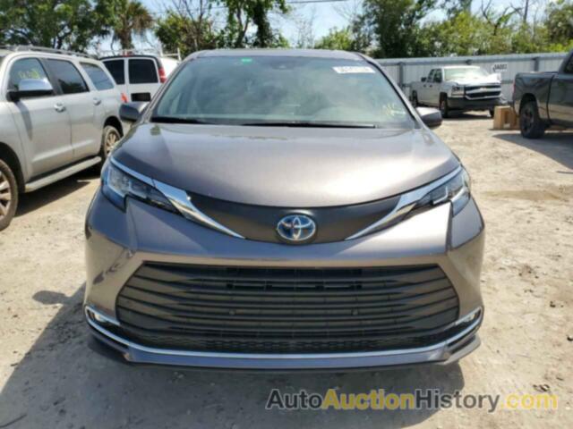 TOYOTA All Models XLE, 5TDJRKEC1MS044875