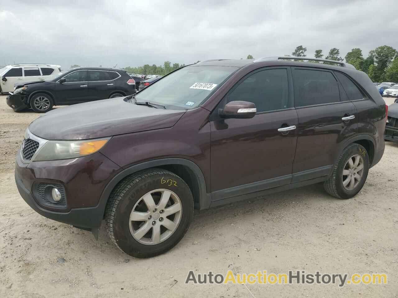 2012 KIA SORENTO BASE, 5XYKT4A67CG233589