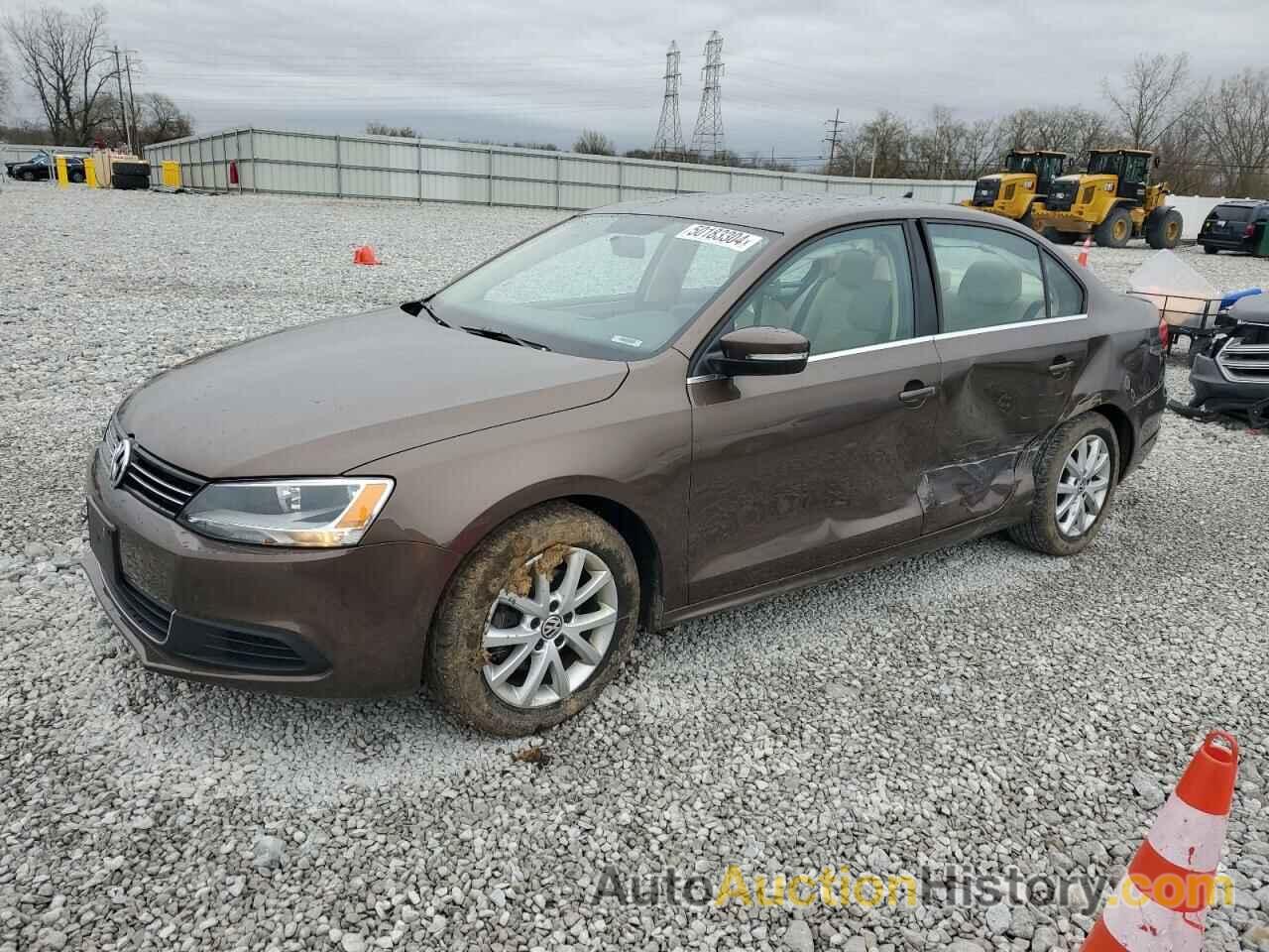 VOLKSWAGEN JETTA SE, 3VWD17AJXEM287864