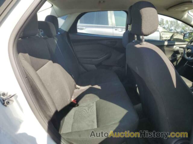 FORD FOCUS S, 1FADP3E26GL289425