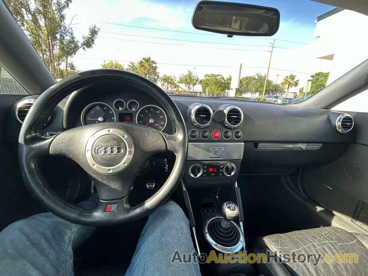 AUDI TT QUATTRO, TRUUC28N2Y1075671