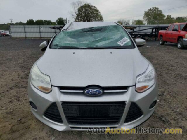 FORD FOCUS SE, 1FADP3F28DL358495