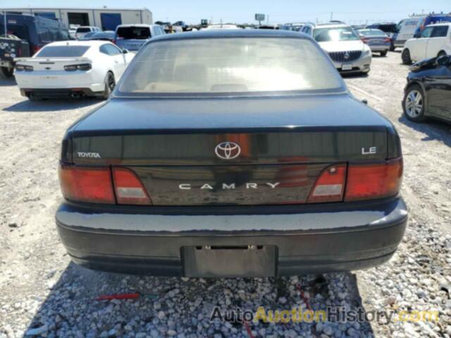 TOYOTA CAMRY LE, JT2SK12EXS0286369