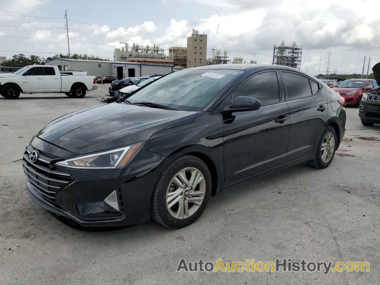 2019 HYUNDAI ELANTRA SEL, 5NPD84LF4KH478445