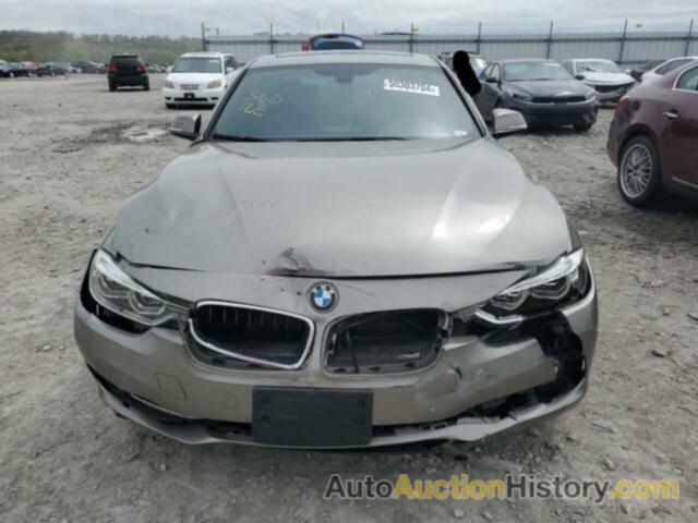 BMW 3 SERIES XI, WBA8D9G52JNU72716