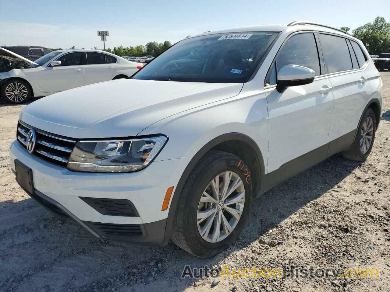 VOLKSWAGEN TIGUAN S, 3VV1B7AX4KM028582