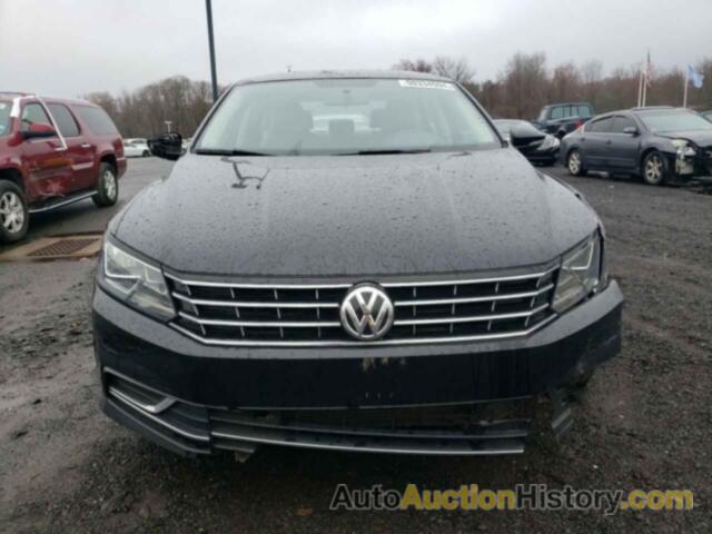 VOLKSWAGEN PASSAT S, 1VWAT7A37HC010397