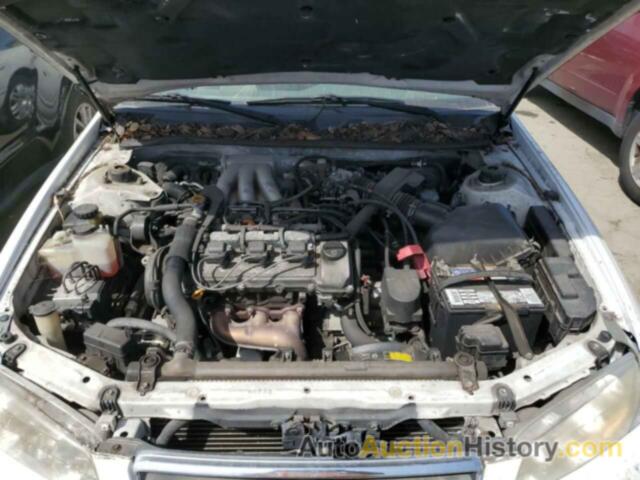 TOYOTA CAMRY LE, 4T1BF28K11U957851
