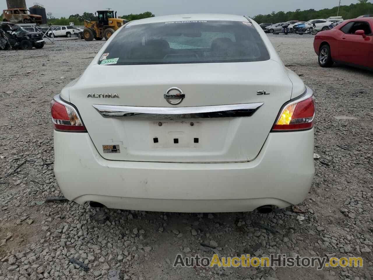 NISSAN ALTIMA 2.5, 1N4AL3AP4FN404462