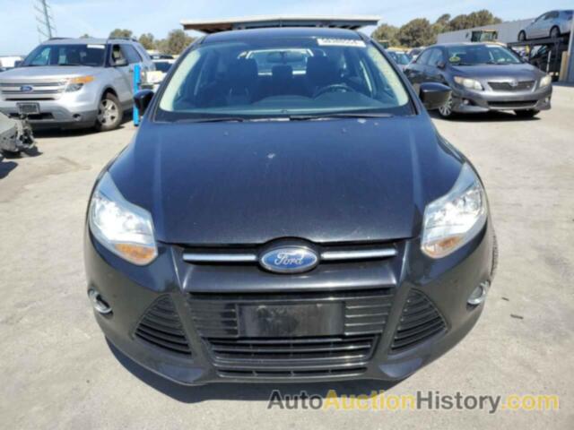 FORD FOCUS SE, 1FAHP3K21CL167815