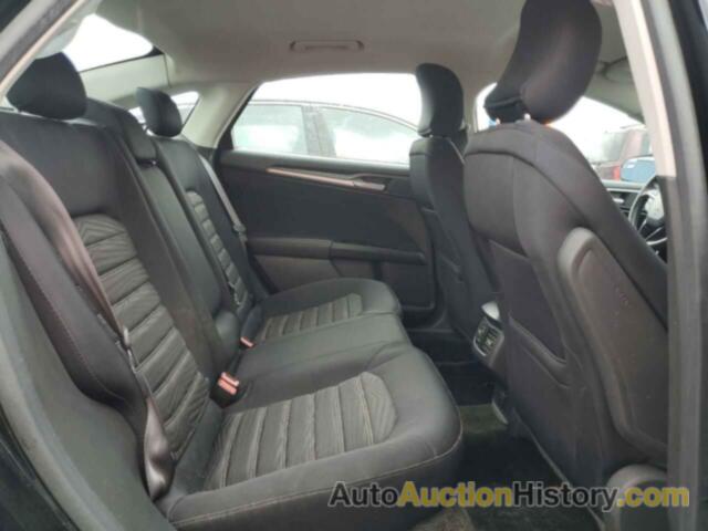 FORD FUSION SE, 3FA6P0H79GR104039