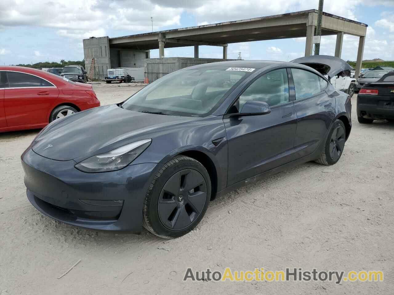 TESLA MODEL 3, 5YJ3E1EB2NF242635