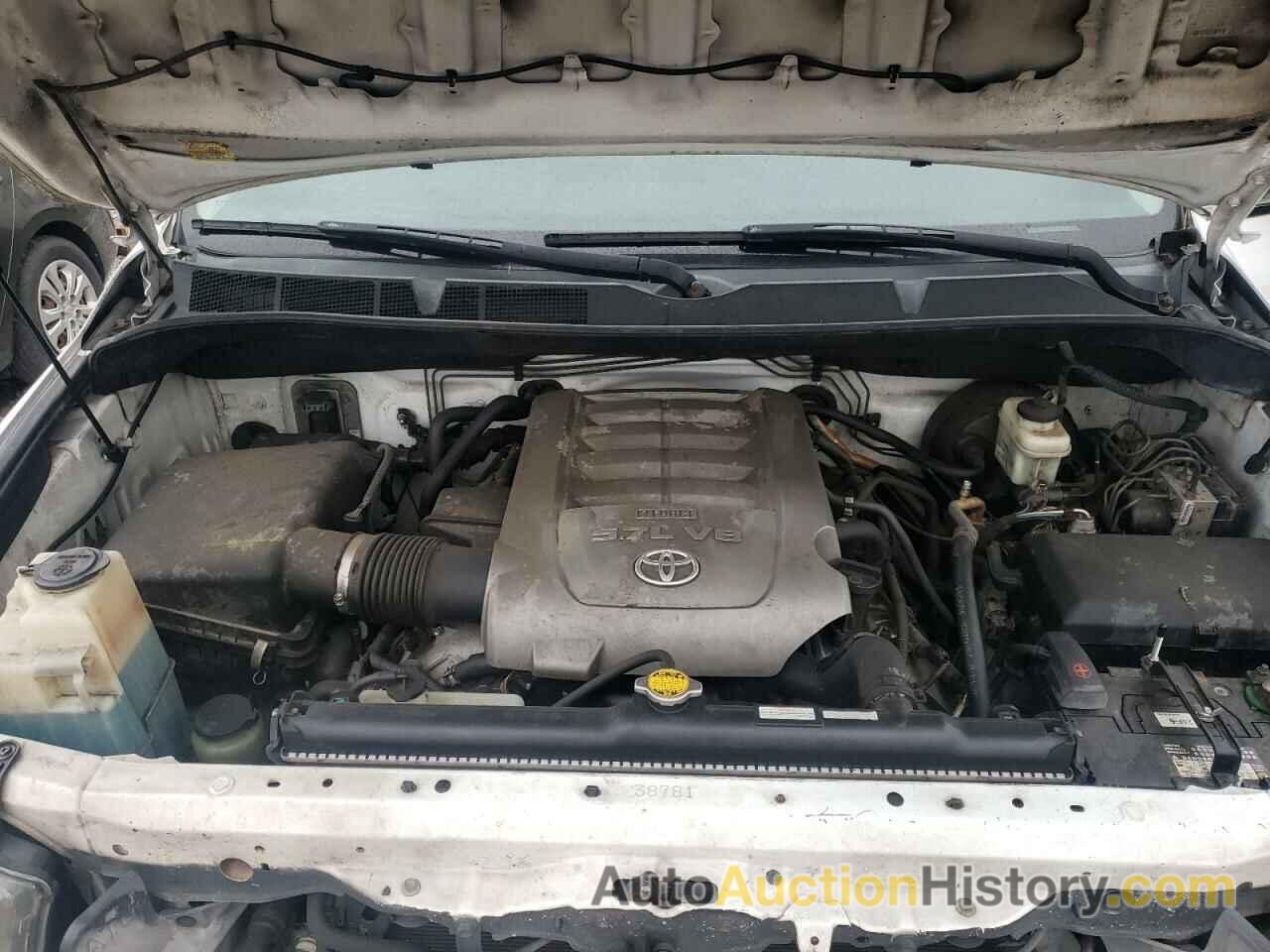 TOYOTA TUNDRA CREWMAX SR5, 5TFEY5F10AX087256