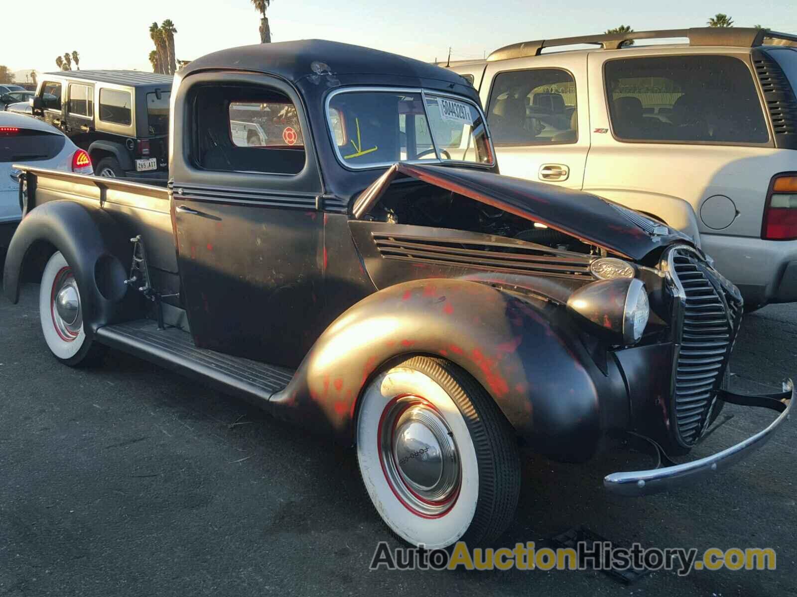 1938 FORD DELUXE, 184442375