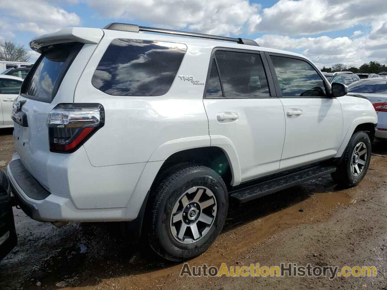 TOYOTA 4RUNNER SR5/SR5 PREMIUM, JTEBU5JR6L5815409