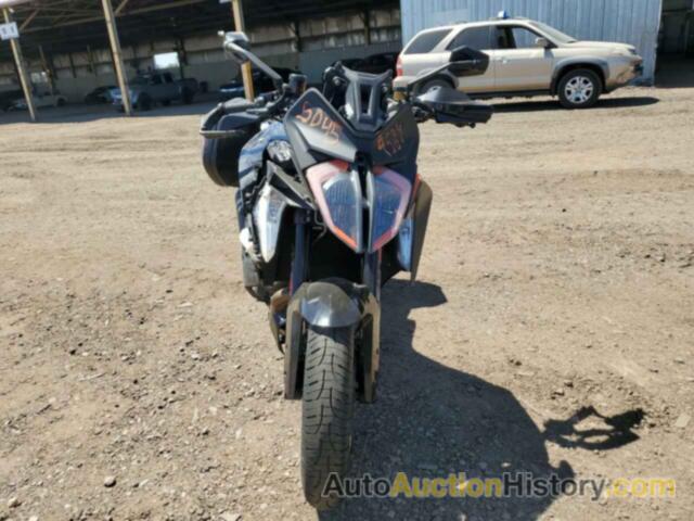 KTM MOTORCYCLE SUPER DUKE GT, VBKV69405LM923847