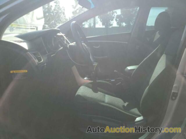 HYUNDAI ELANTRA, KMHD35LH0GU273557