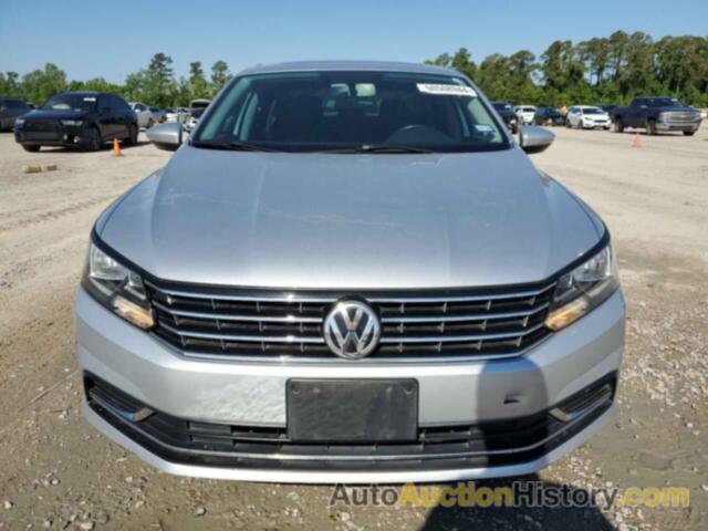 VOLKSWAGEN PASSAT SE, 1VWBT7A30HC041270