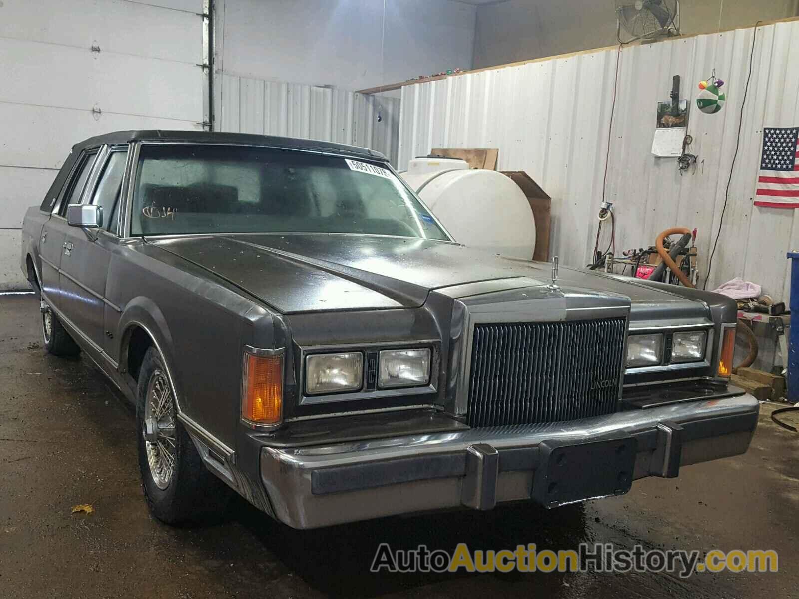 1989 LINCOLN TOWN CAR SIGNATURE, 1LNBM82F9KY610993