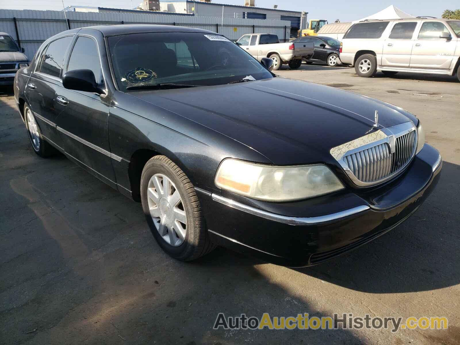 2005 LINCOLN TOWNCAR SIGNATURE LIMITED, 1LNHM82W75Y653890