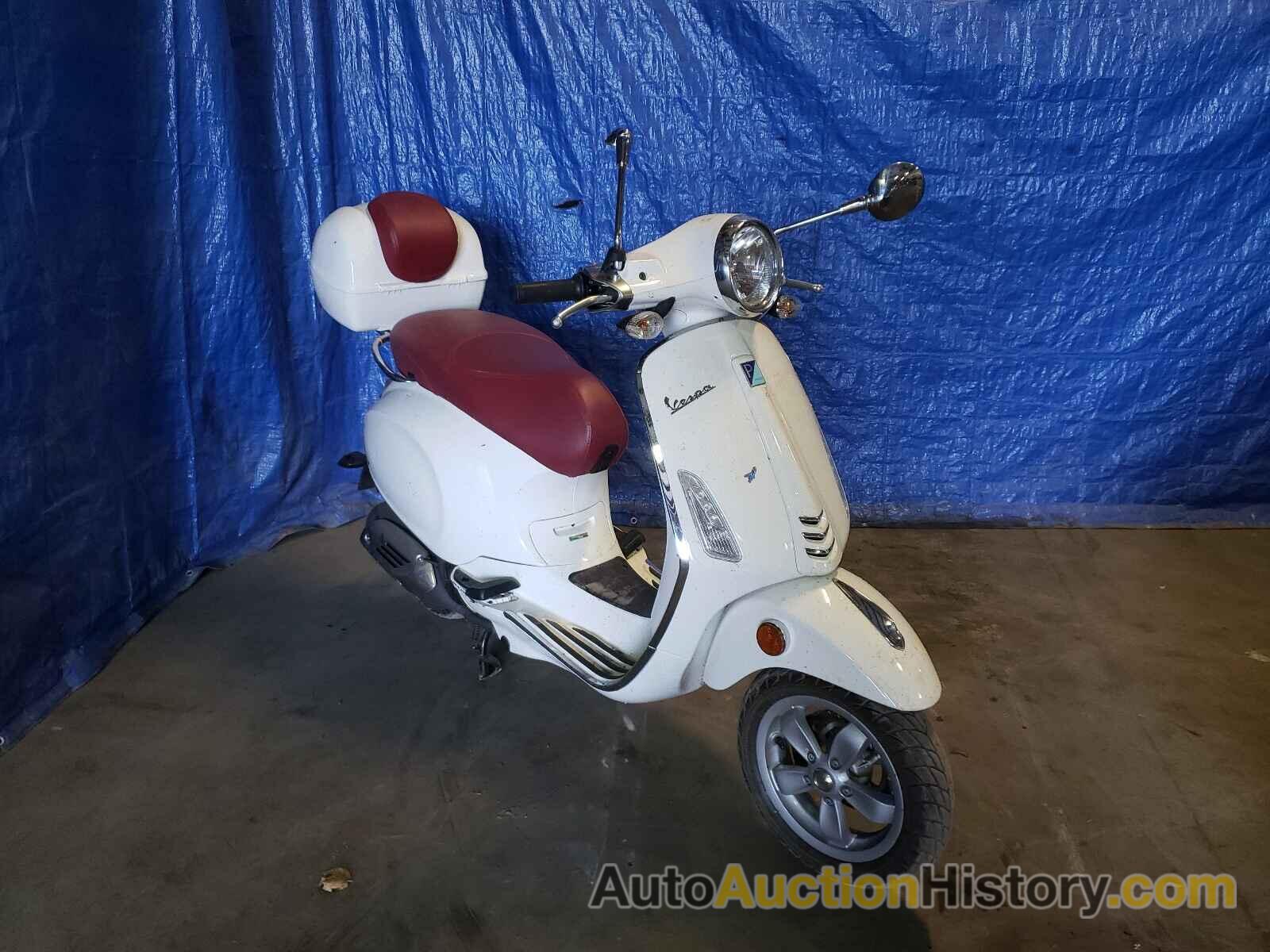 2015 VESPA SCOOTER 150 3V, ZAPM818G7F5101760