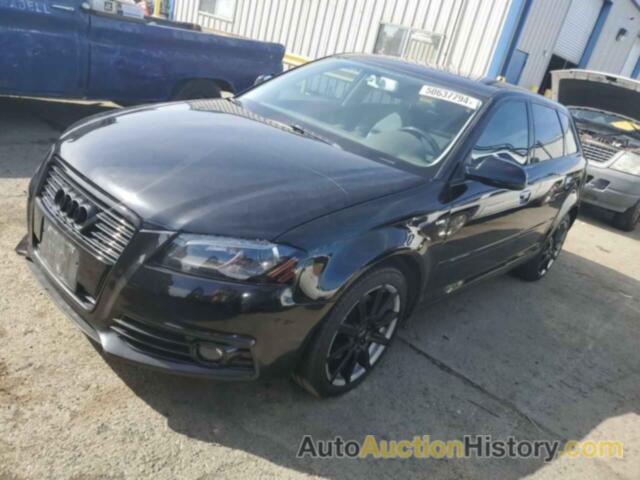 AUDI A3 PREMIUM PLUS, WAUKEAFM8BA009601