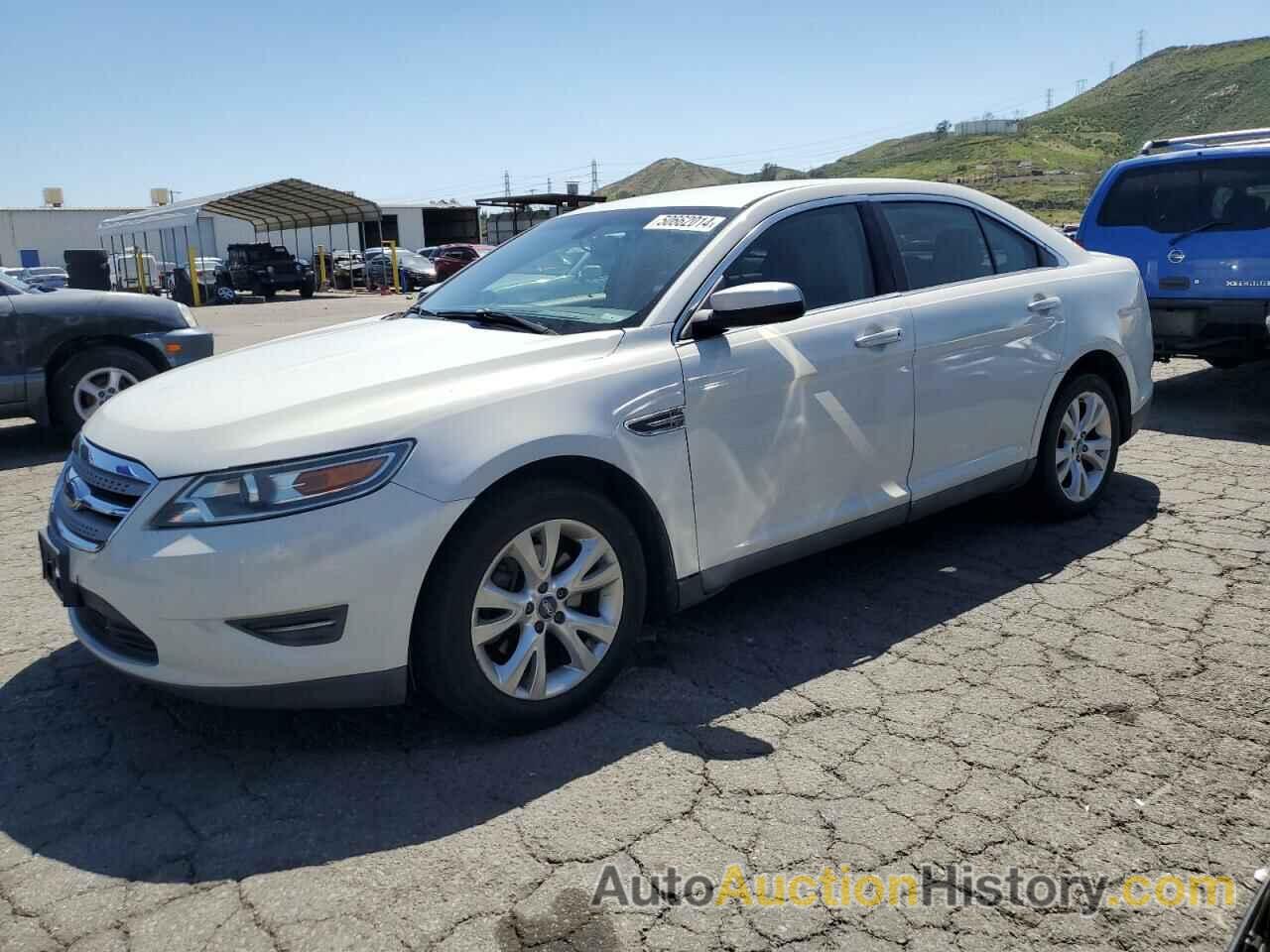 FORD TAURUS SEL, 1FAHP2HWXAG105985