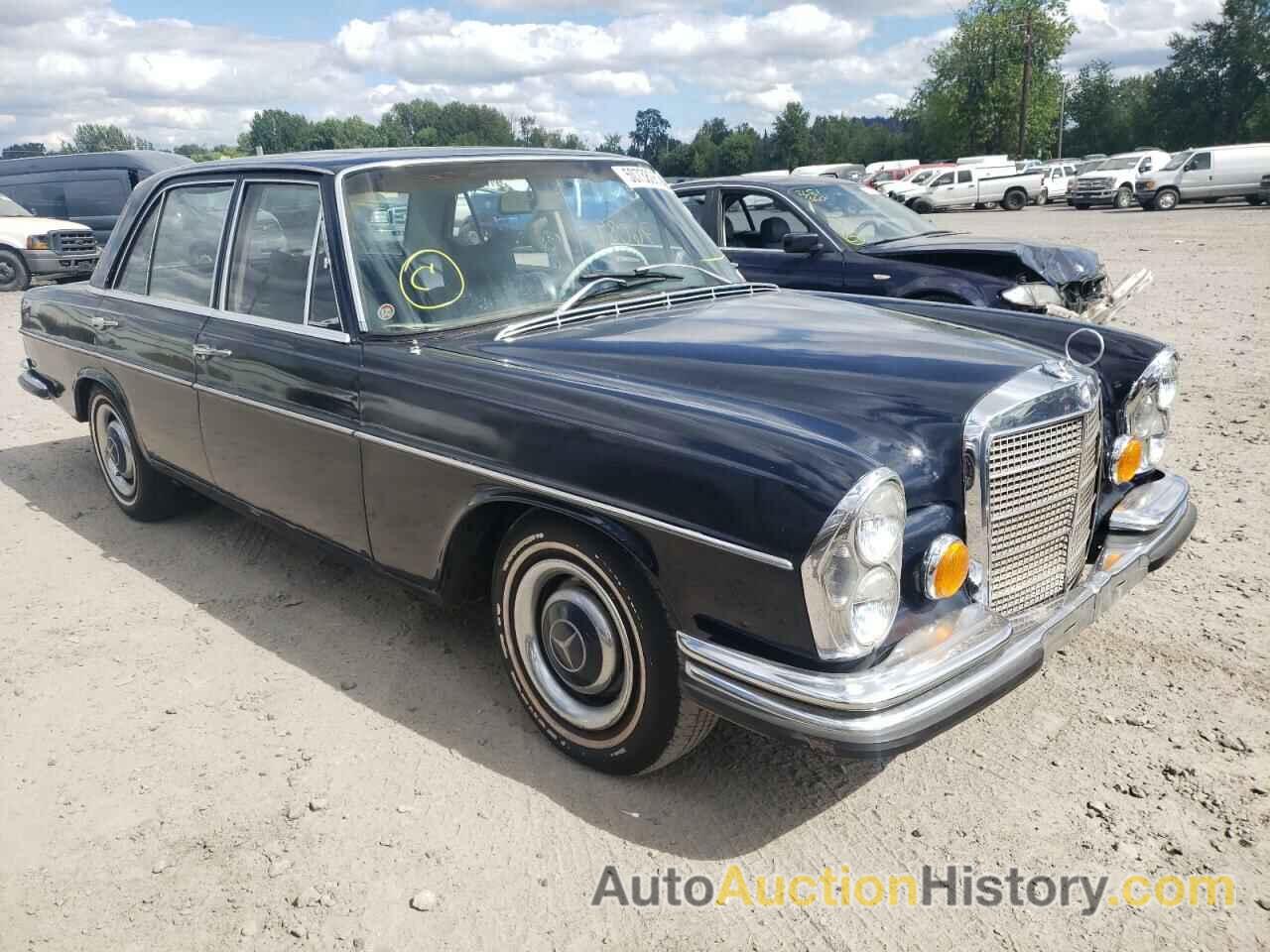 1966 MERCEDES-BENZ 250-CLASS, 10801410022917