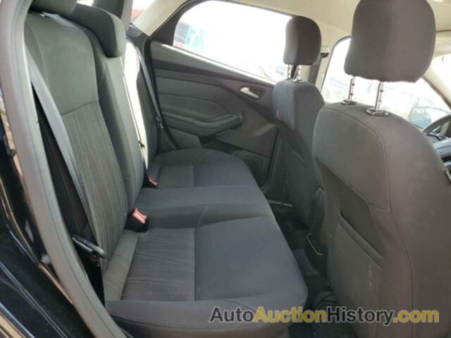 FORD FOCUS SE, 1FADP3F23GL298145