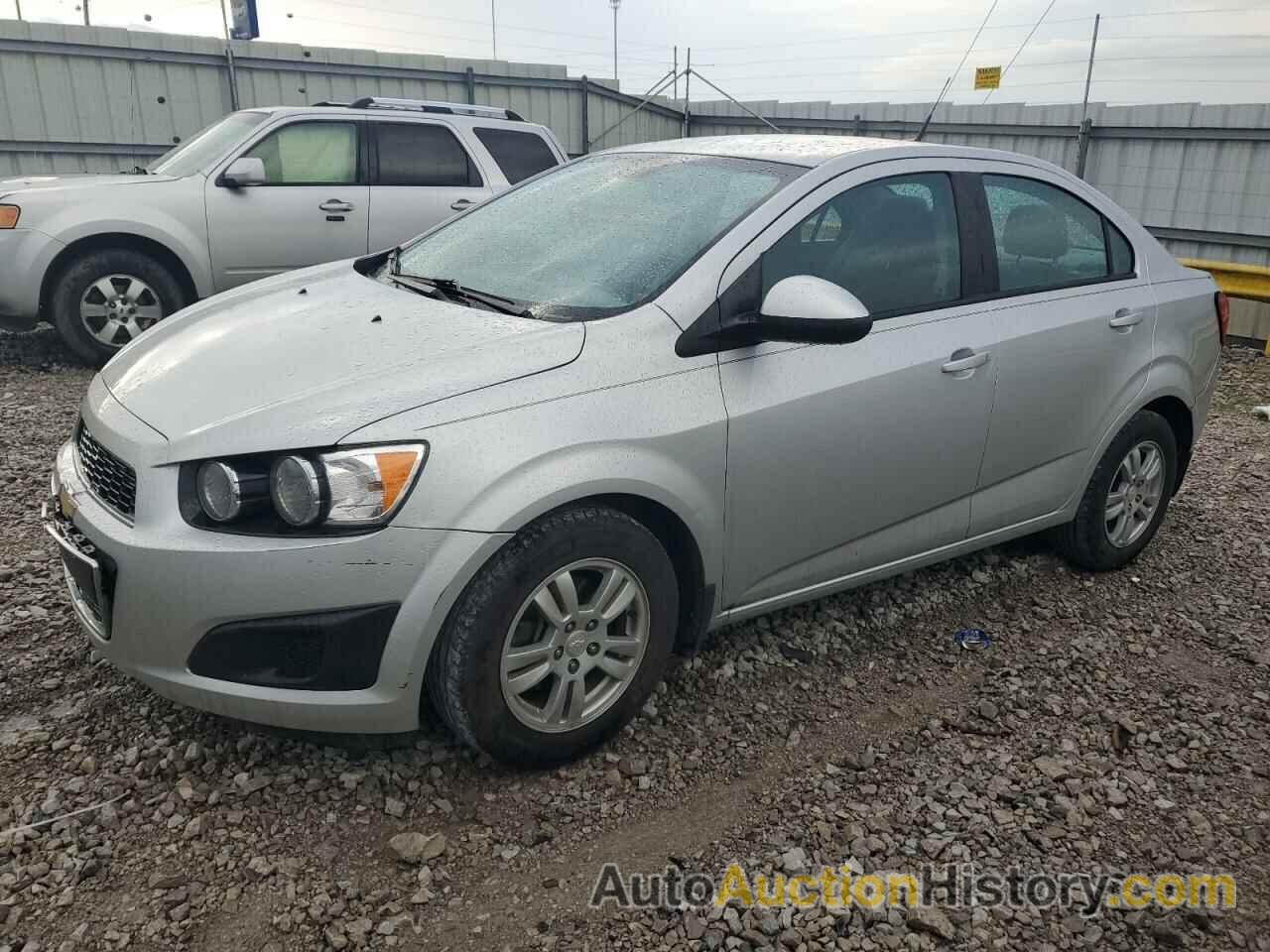 CHEVROLET SONIC LS, 1G1JA5SH1C4212719